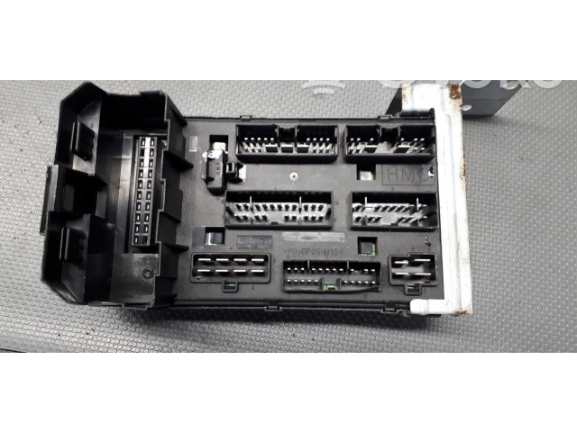 Блок предохранителей     Hyundai Sonata    