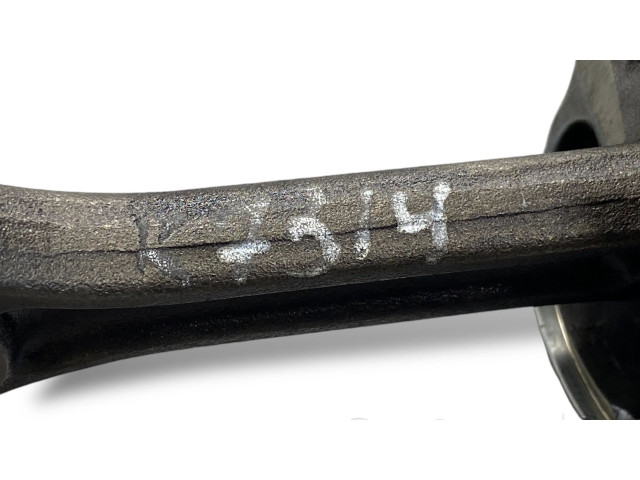 Píst D4FB Hyundai i30 pro naftový motor 1.6 D4FB CRDi