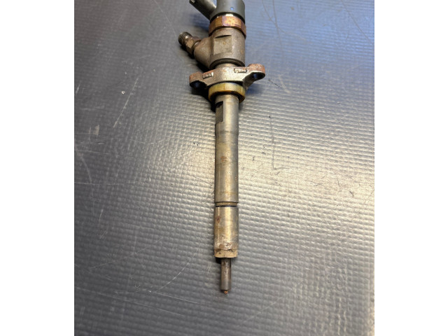 Форсунка 044511025    Volvo C30  D4164T 