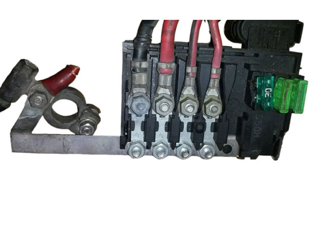 Блок предохранителей Volkswagen Golf IV