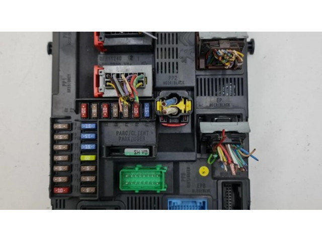   Pojistková skříňka 9678355880, E1066961   Peugeot 208 2014