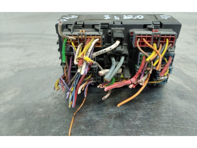 Блок предохранителей 9459288180   Peugeot 406    