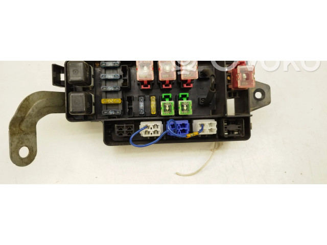 Блок предохранителей    Subaru Forester SF    