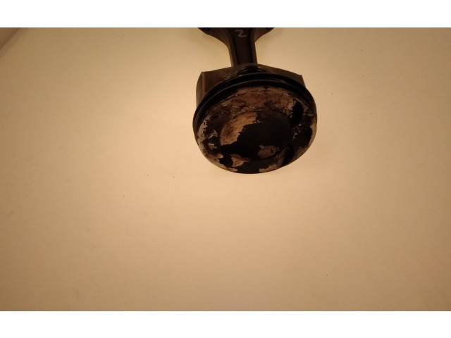 Píst 06LN Audi Q5 SQ5 pro benzínový motor 2.0 DAY