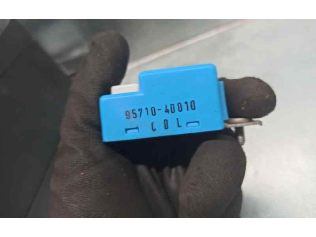 Pojistková skříňka 957104D010 KIA Carnival 2009