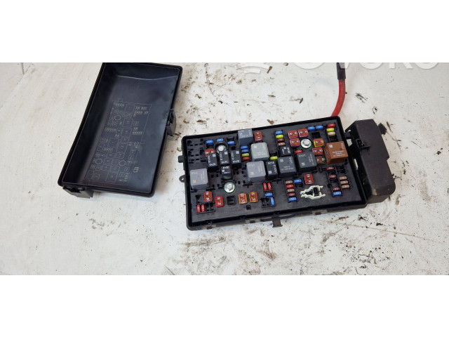 Блок предохранителей 13275883   Saab 9-5    