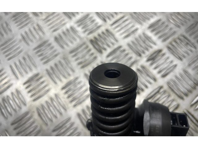 Форсунка 038130073AG Skoda Octavia Mk2 (1Z)