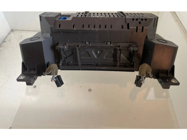 Přístrojová deska Audi A8 S8 D3 4E 2004 4E0920900F, 110080101008