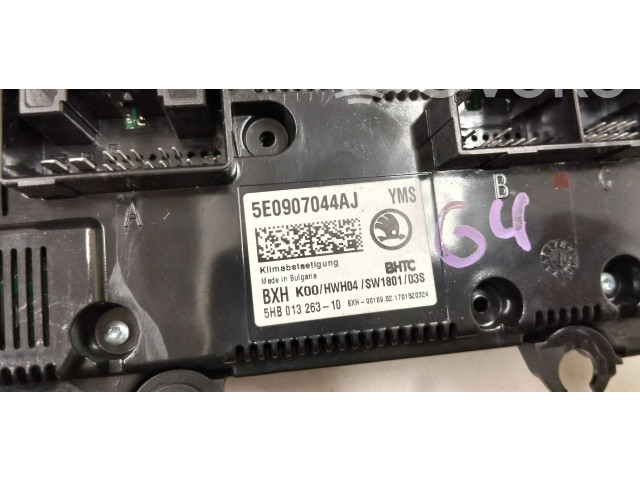 Блок управления климат-контролем 5e0907044aj Skoda Octavia Mk3 (5E)