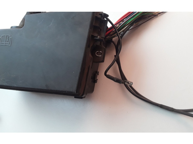 Блок предохранителей 8688040 Volvo C30