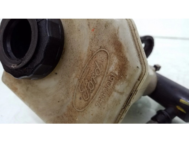 Главный тормозной цилиндр