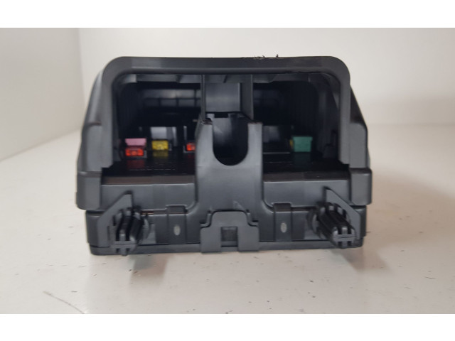 Блок предохранителей 31346672, 31346672 Volvo S90, V90