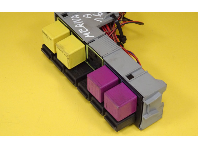 Блок предохранителей Opel Meriva A