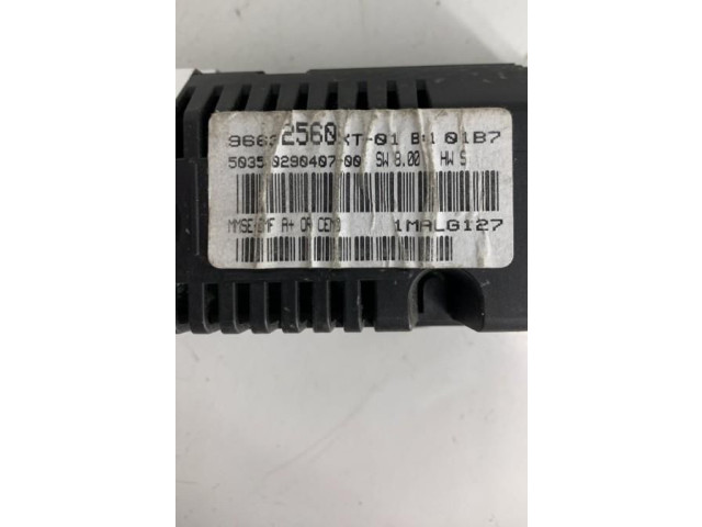 Дисплей    9822637880   Citroen C2