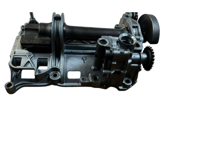 Масляный насос CFWA 03P103127C Skoda Fabia Mk2 (5J)