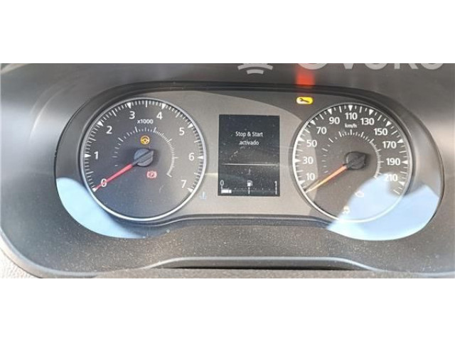 Панель приборов Dacia Duster