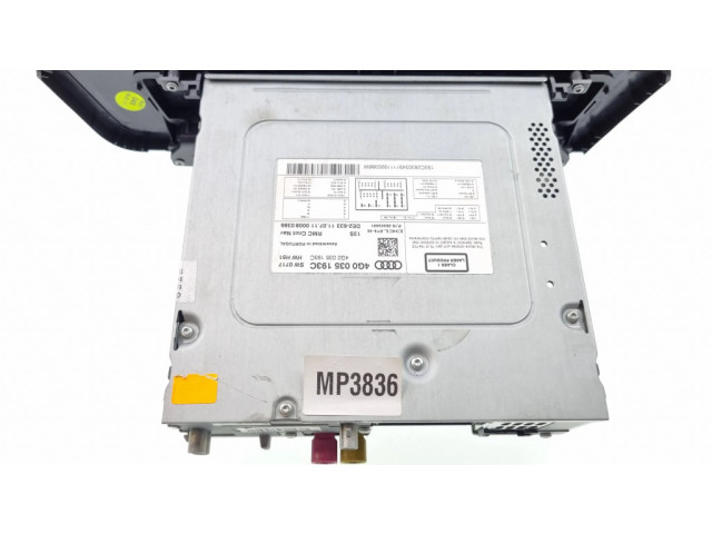 Радио/ проигрыватель CD/DVD / навигация