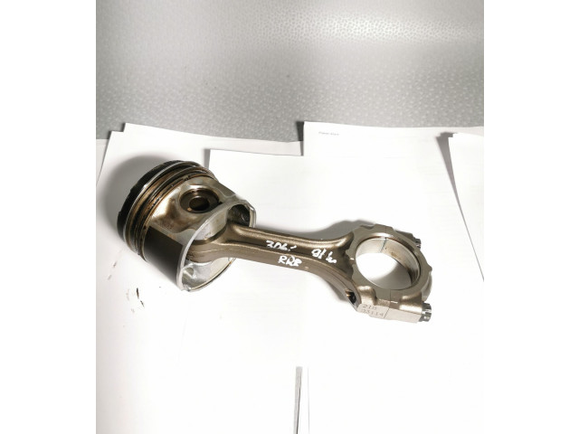 Píst Toyota Avensis T270