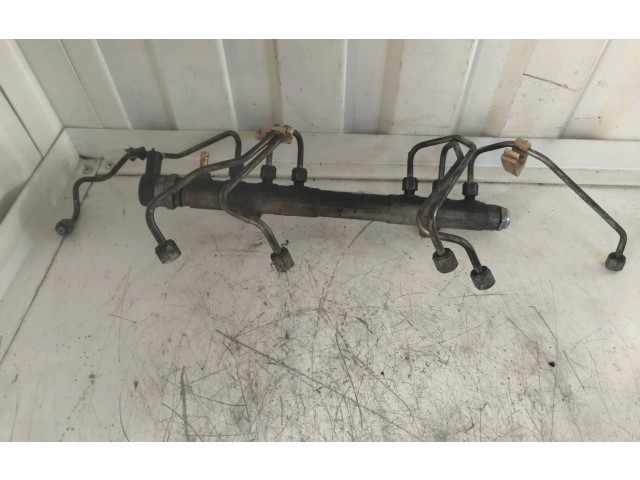 Топливная рампа 30757146, 000730L3   Volvo V70  