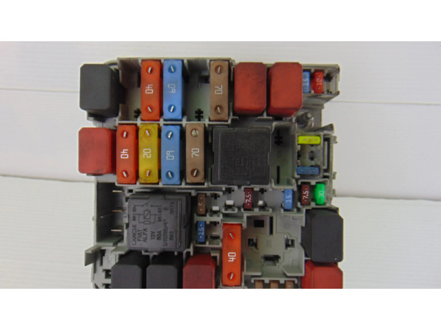 Pojistková skříňka 51827977 Fiat Grande Punto 2005