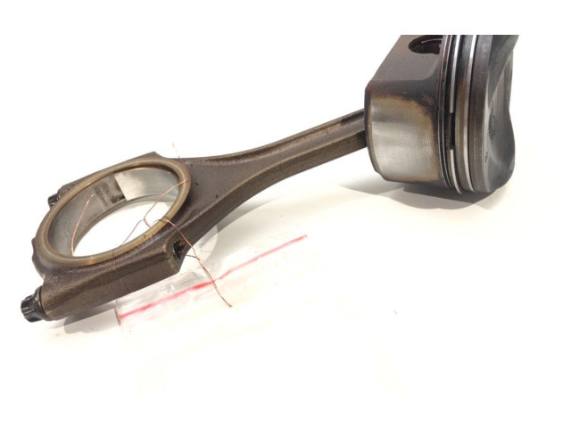 Píst 06EAAUK   Audi A6 S6 C6 4F     