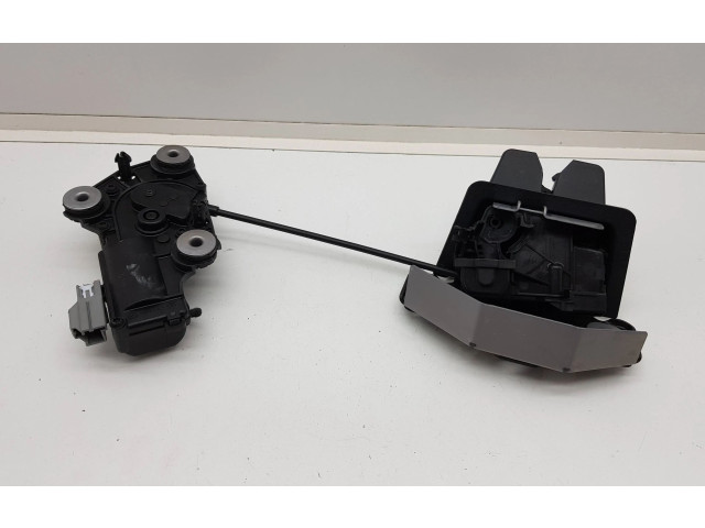 Замок багажника 31484236, A080105    Volvo XC60 2017 -  года