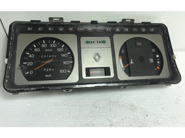 Přístrojová deska Renault 9 1985 7700757835, 7700757835