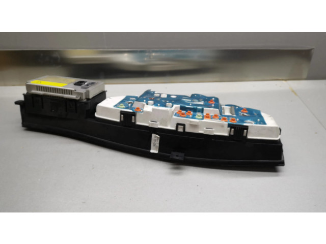 Přístrojová deska  Opel Omega B2 2001 09228420AT  