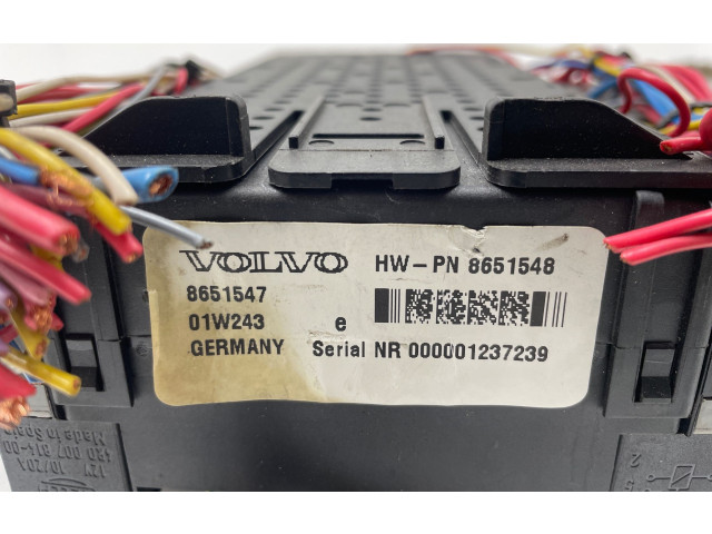 Блок предохранителей  8651548, 8651547   Volvo V70    