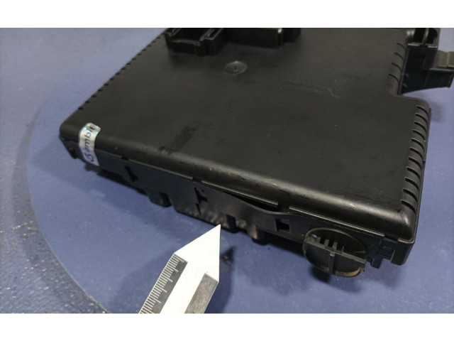 Блок предохранителей  12217799, 12217799   Volvo V70    