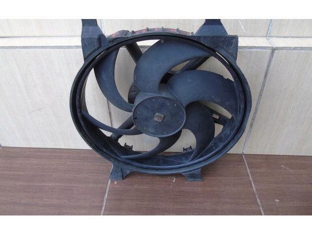 Вентилятор радиатора 070032613F Renault Clio I