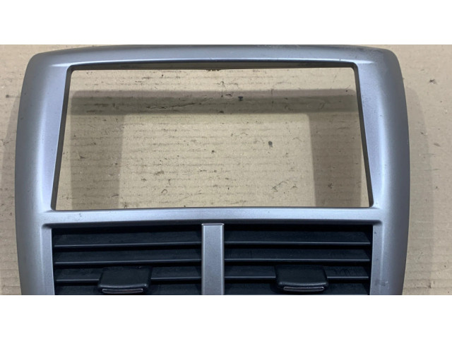 Центральная воздушная решётка