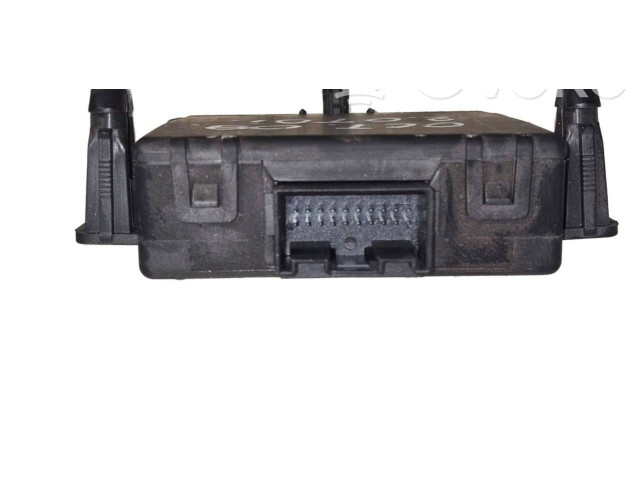 Модуль управления gateway Skoda Octavia Mk2 (1Z) 2004 - 2013 года 1K0907530S, 1K0907951