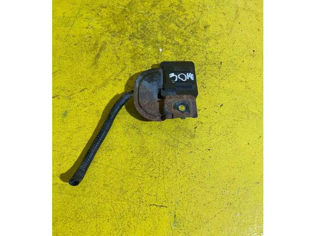 Zámek zadních dveří RZ4R1P2K8, 115KM Nissan Juke I F15 2012