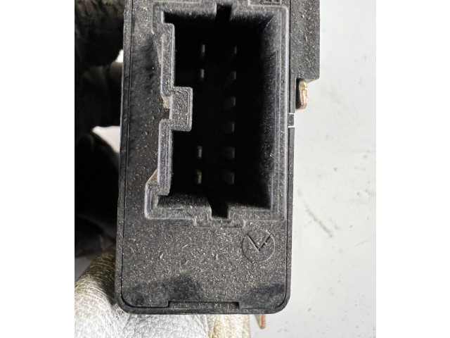 Блок управления 3213425020, B886391 Mitsubishi Pajero