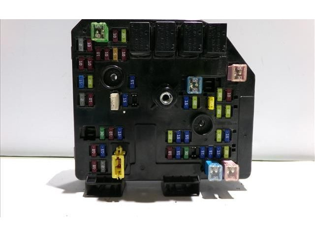 Pojistková skříňka 60614436 Opel Antara 2006