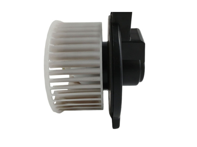 Вентилятор печки 8727001791 Mazda CX-3