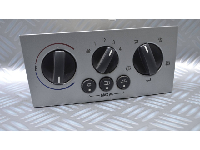 Блок управления климат-контролем 13215936, 0028226 Opel Meriva A