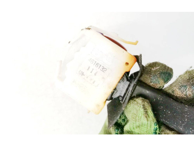 Vstřikovací lišta 4616132, 4616132 Saab 9-5