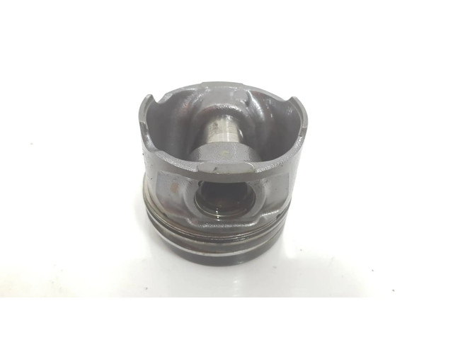 Поршень с шатуном 120A14373R Dacia Sandero для дизельного двигателя