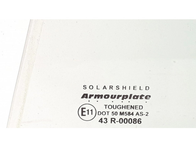 Маленькое стекло "A" задних дверей