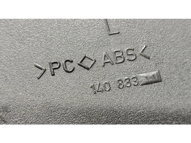 Держатель крышки лампы заднего фонаря