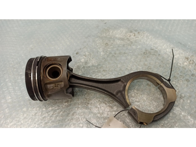  Поршень с шатуном  8370B  Mercedes-Benz R W251 для дизельного двигателя 3.0