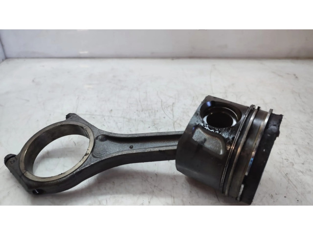 Píst Land Rover Range Rover L322 pro naftový motor 3.0