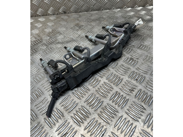 Vstřikovač 2325025020 Toyota RAV 4 (XA50)