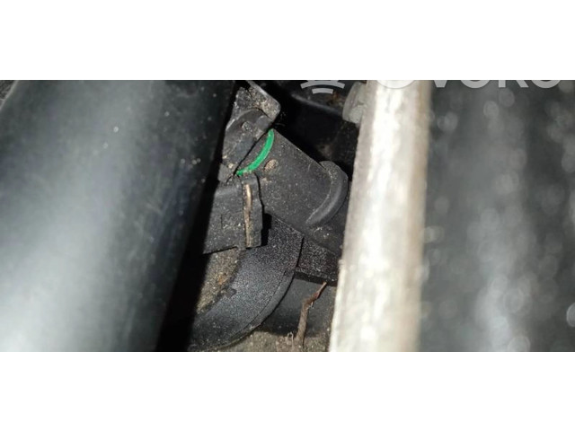 Топливная рампа 9628084680, 01F005A Citroen Xsara Picasso