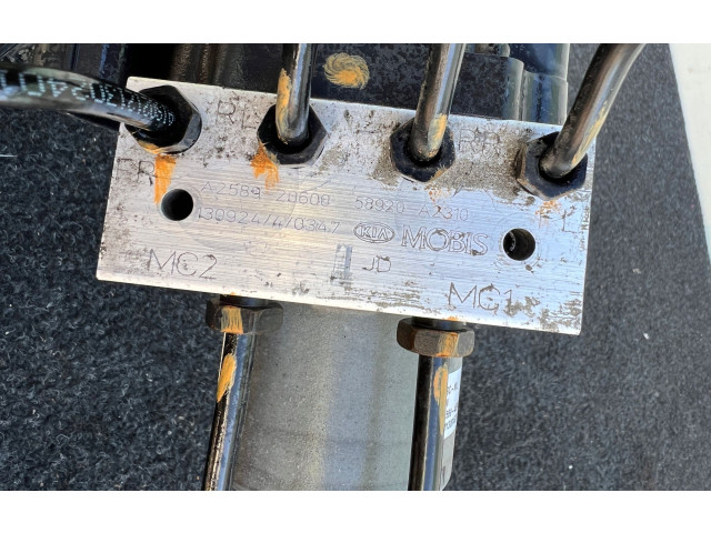 Блок АБС 58920A2230   KIA  Ceed  2012 - 2018 года