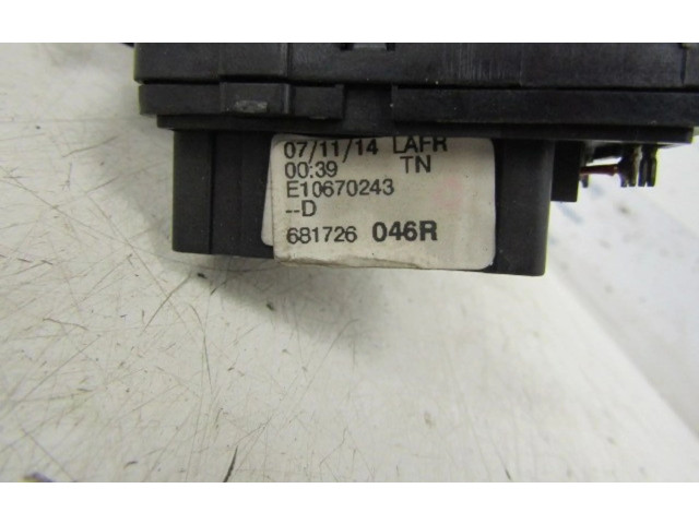 Переключатель дворников 8201168008, 681426046R Dacia Dokker