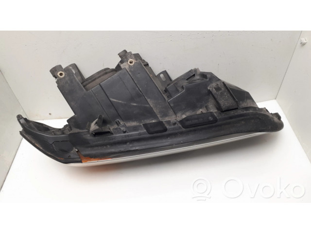 Передняя фара