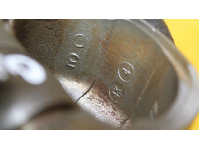 Поршень с шатуном 4J11 Mitsubishi Outlander